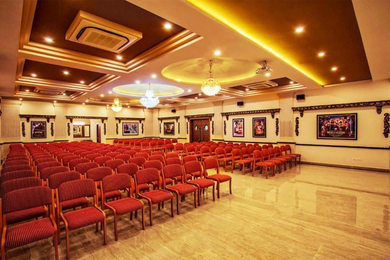 Cinemascope An Apart Hotel Chennai Eksteriør bilde