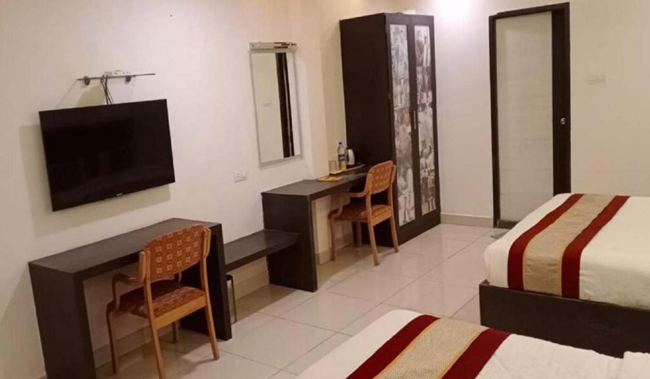 Cinemascope An Apart Hotel Chennai Eksteriør bilde